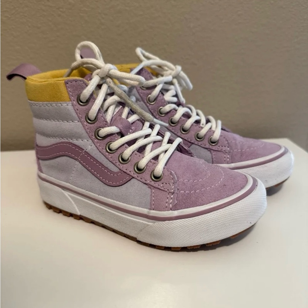 (SOLD!) Vans Sk8-HI MTE Shoes - Kids Size 11